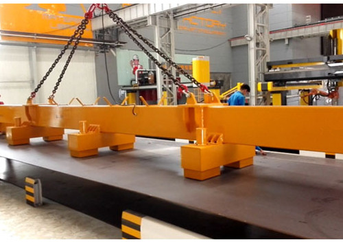 山東石油中厚長鋼板10臺(tái)聯(lián)吊案例